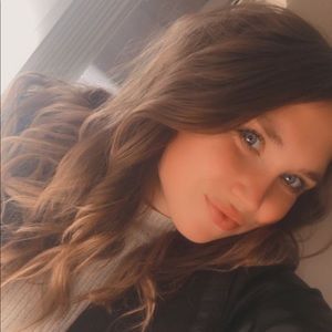 Meet your Posher, Alyssa